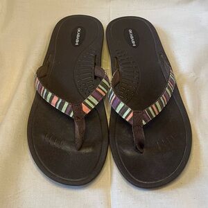 Okabashi striped flip flops size L